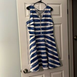 Size 16 Apt 9 blue and white dress